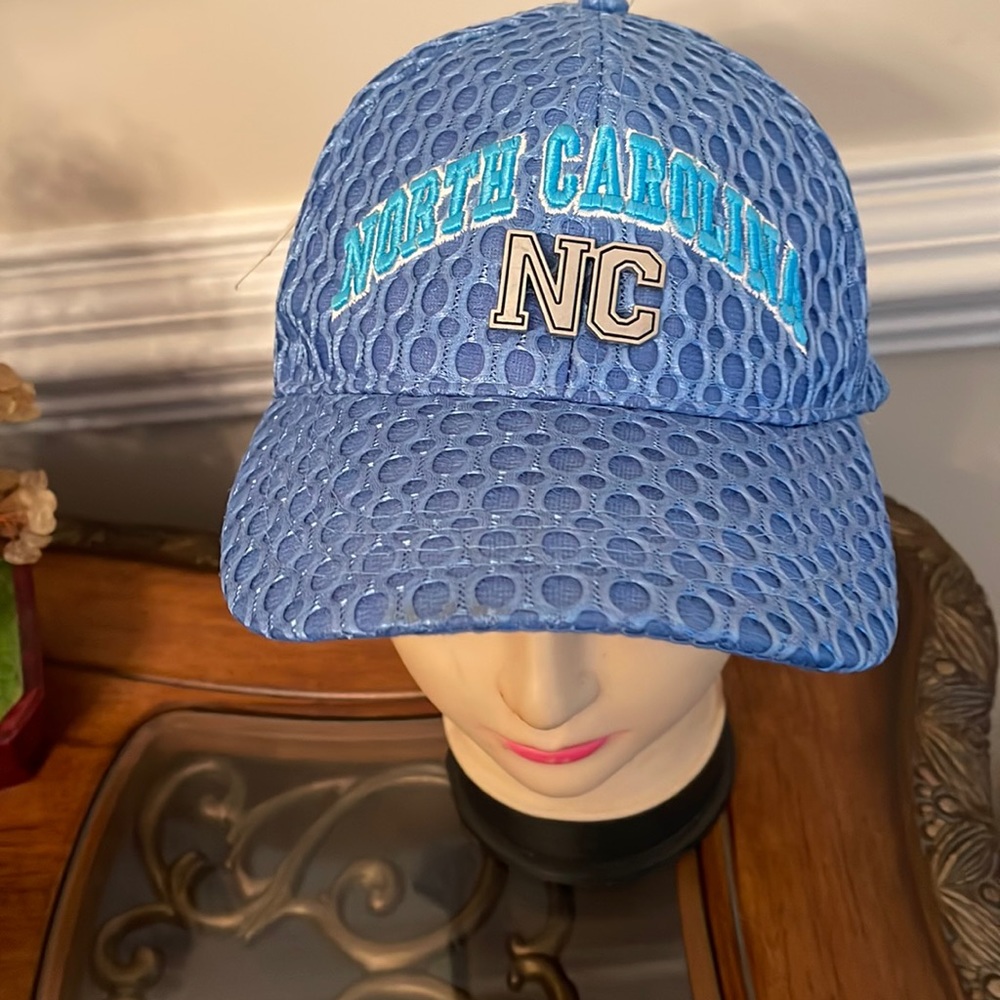 NC hat （1- black and blue，one - blue）
